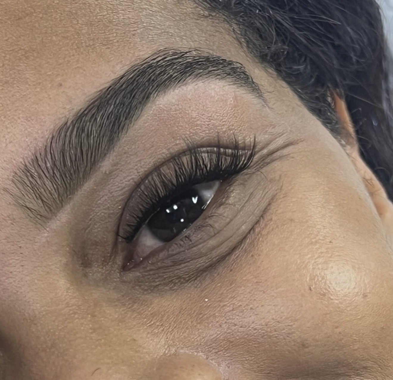 Resultado de extensão de cílios em salão de beleza em Belo Horizonte